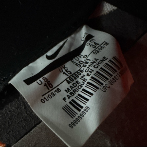 Nike Vapor Untouchable 3 Elite Black Orange Football Cleat A03006-081 Sz 16 - Picture 6 of 6